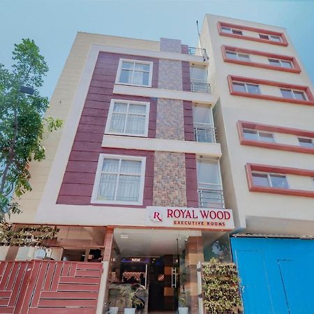 Oyo Flagship 80044 Royal Wood Deluxe Bangalore Dış mekan fotoğraf