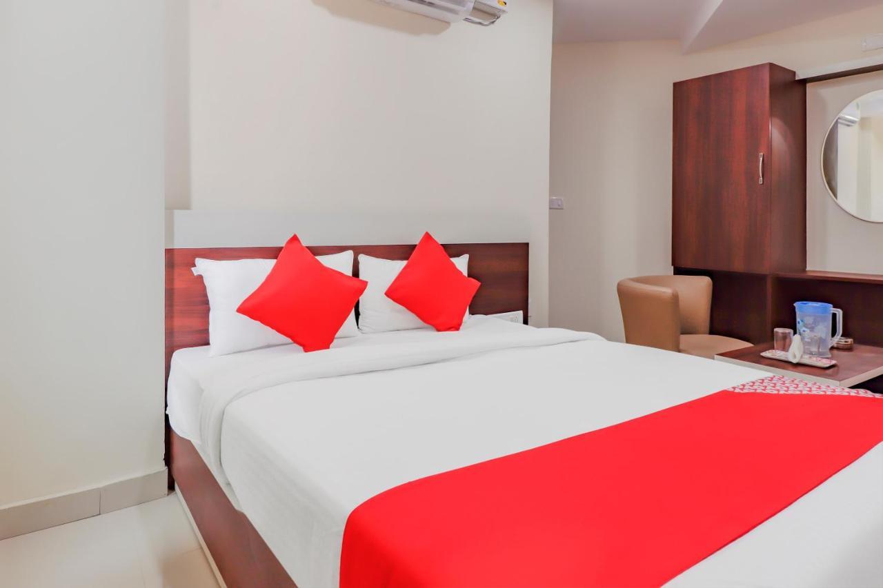 Oyo Flagship 80044 Royal Wood Deluxe Bangalore Dış mekan fotoğraf
