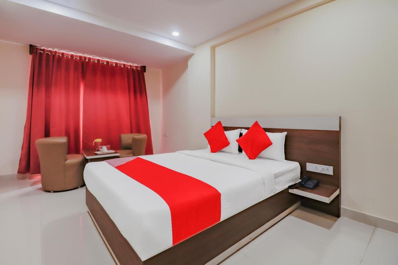 Oyo Flagship 80044 Royal Wood Deluxe Bangalore Dış mekan fotoğraf