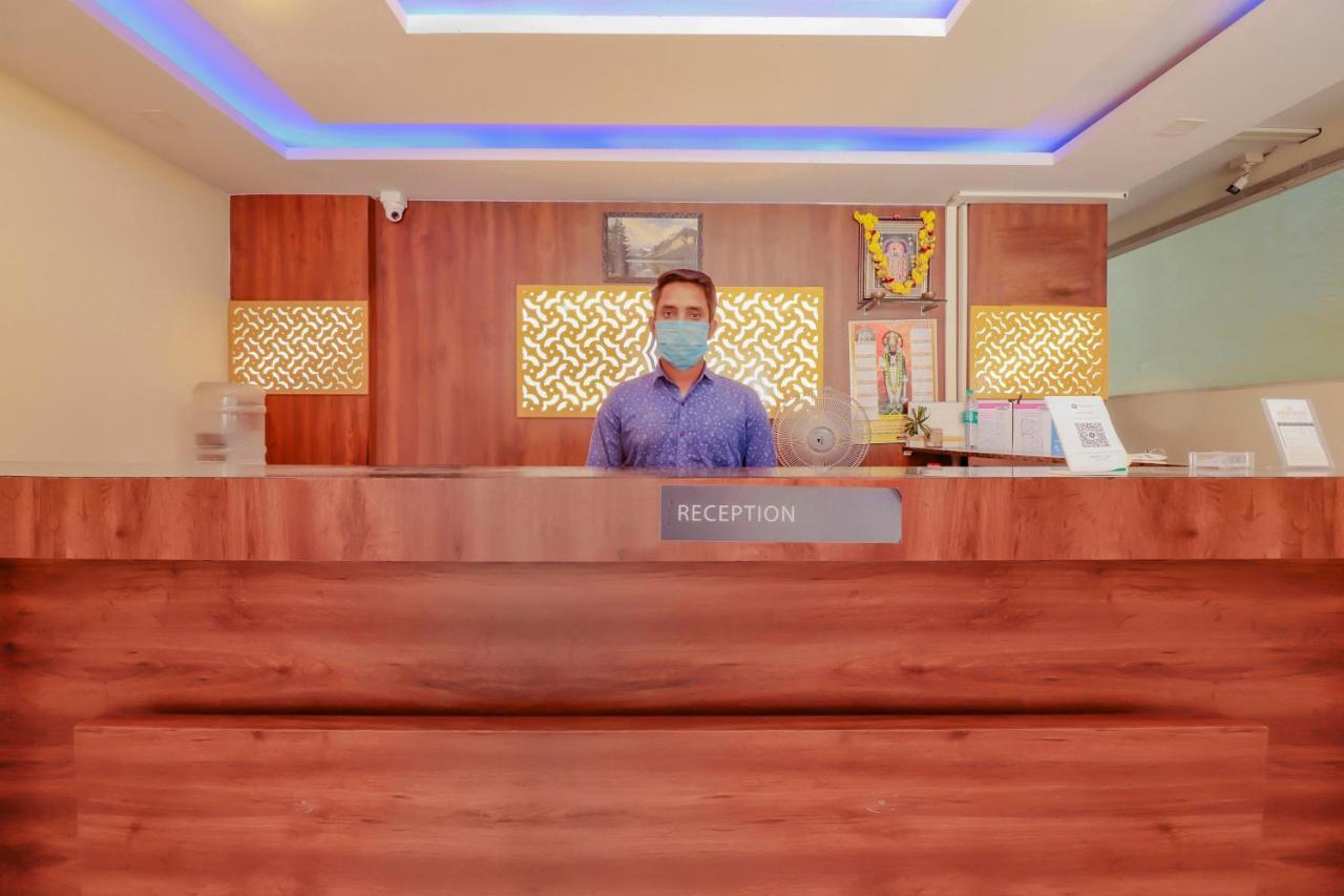Oyo Flagship 80044 Royal Wood Deluxe Bangalore Dış mekan fotoğraf