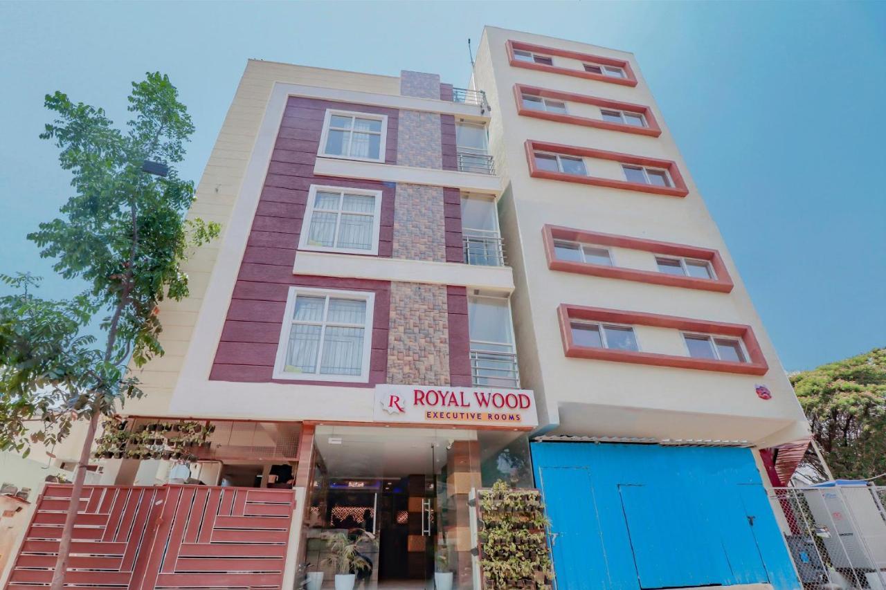 Oyo Flagship 80044 Royal Wood Deluxe Bangalore Dış mekan fotoğraf